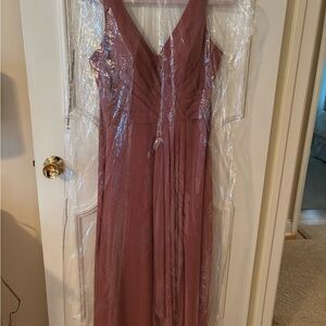 JJs House Elegant Pink V-Neck Maxi Dress